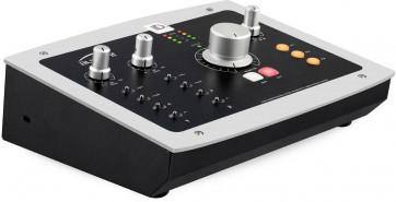 Audient-ID22-audio-interface-front