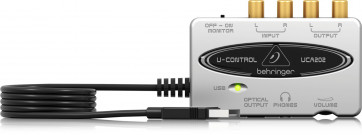 Behringer UCA202 -front