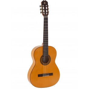 Admira Triana 3/4 - classical guitar front