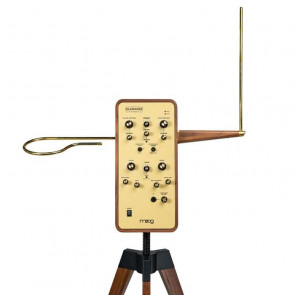‌MOOG Claravox Centennial Theremin - Zaawansowany instrument Theremin front